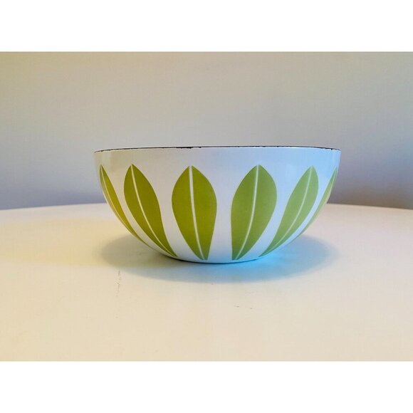 Cathrineholm Other - Vintage Cathrineholm Lotus Bowl, 8", Avocado Green and White Enameled Steel Bowl